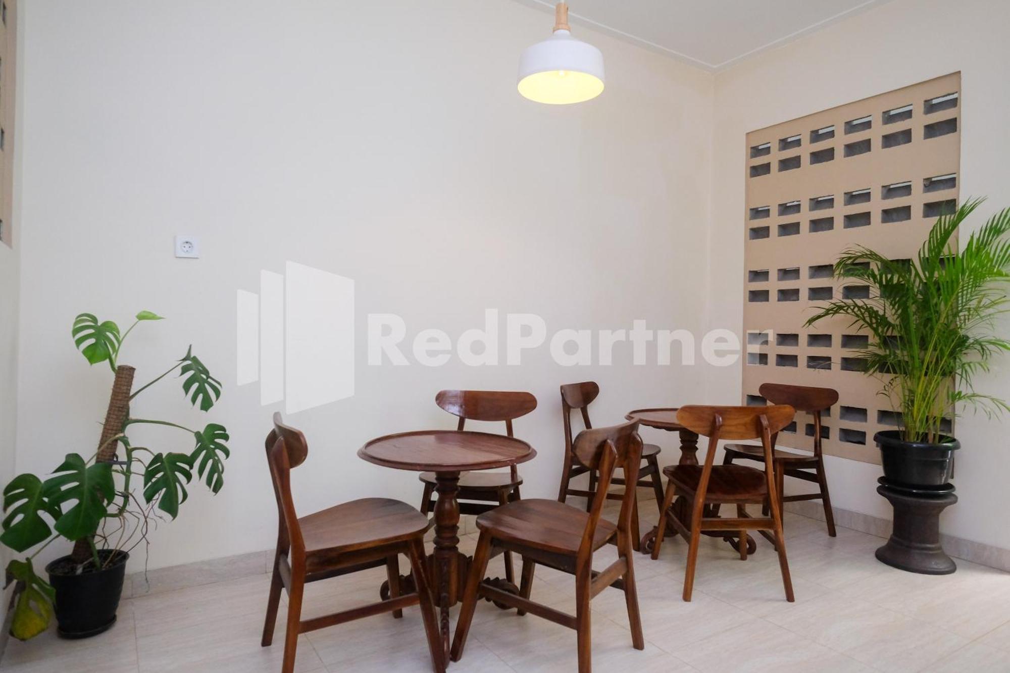 מלון Kejayan Ndliman House Near Ugm Jogja Mitra Reddoorz מראה חיצוני תמונה
